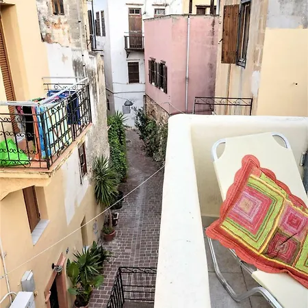 Old Stone House * La Canea